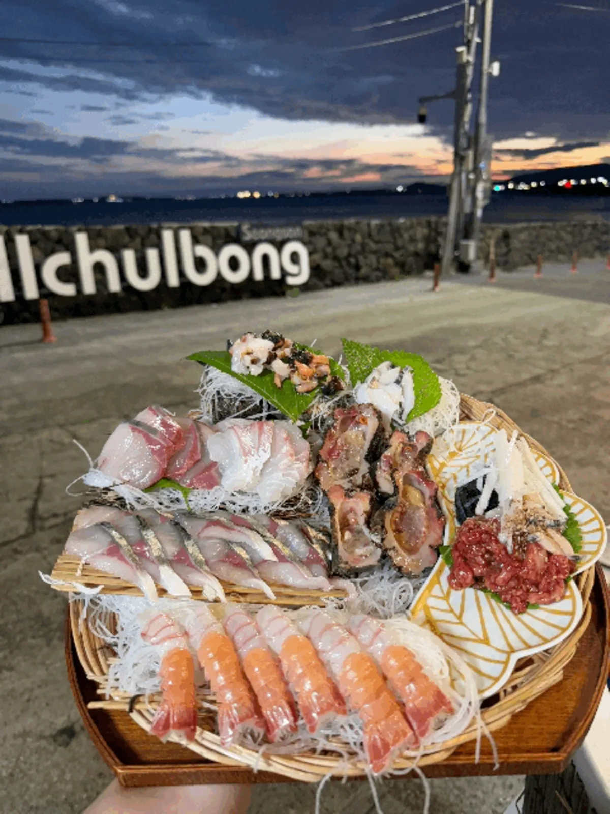 トンバル ソンサン店のメイン写真