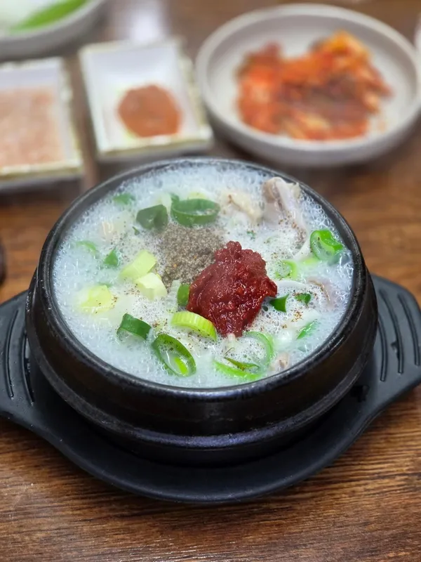 マンボクスンデグク