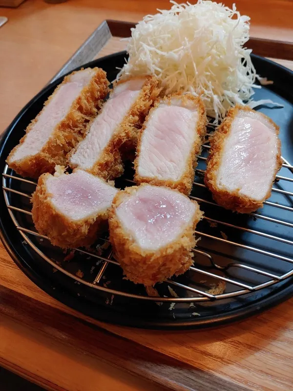 シキカツ フェギ 本店の写真2