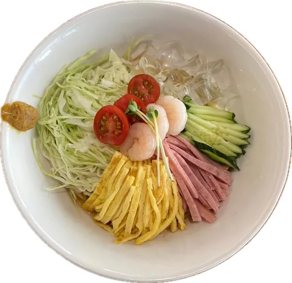ハチリュラーメンの写真2