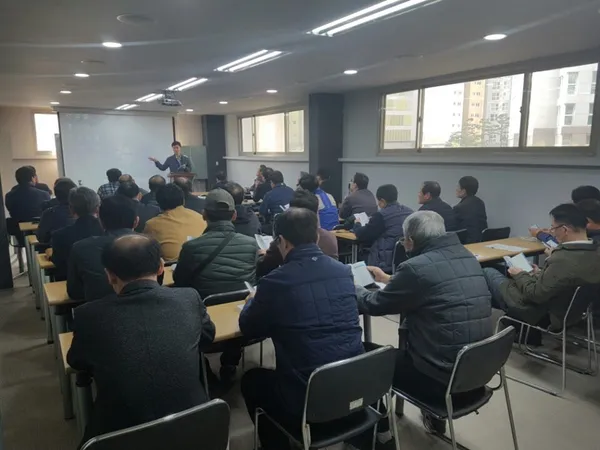 부산광역시 장노년일자리지원센터の写真4