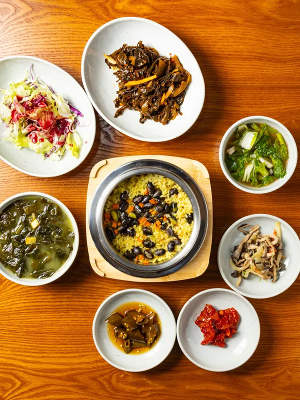 남북식당 은영씨의 꽃피는 바다の写真3