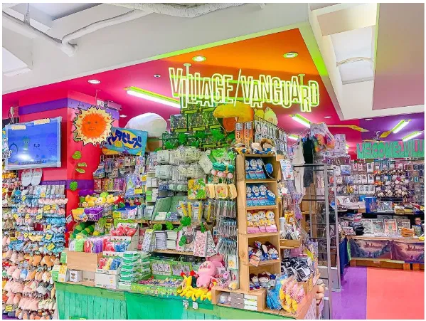 ヴィレッジヴァンガードFreaks福岡パルコ店の写真2