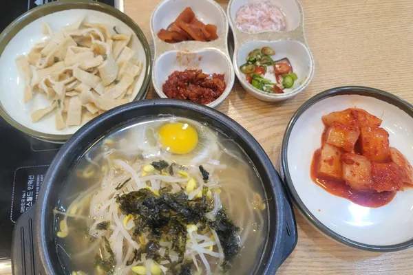 24시전주명가콩나물국밥 만덕점 사진 2