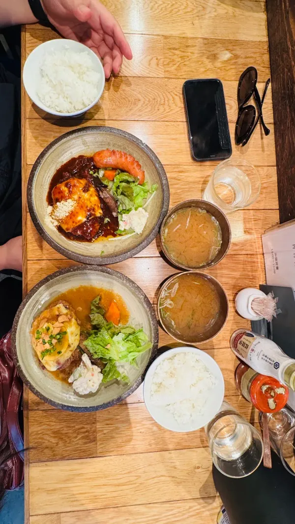 Yamamoto Hamburg Shinbashi Shokudoの写真5