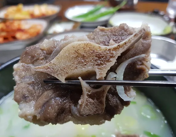 왕골남서문장작불곰탕 본점 사진 4