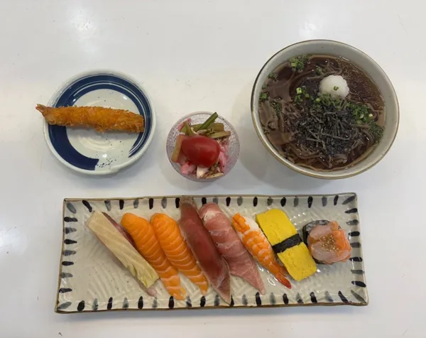 スシハル タンジョン店の写真3