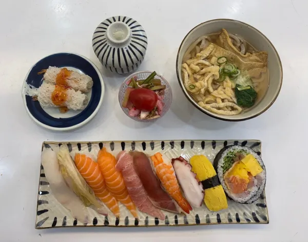 スシハル タンジョン店の写真4