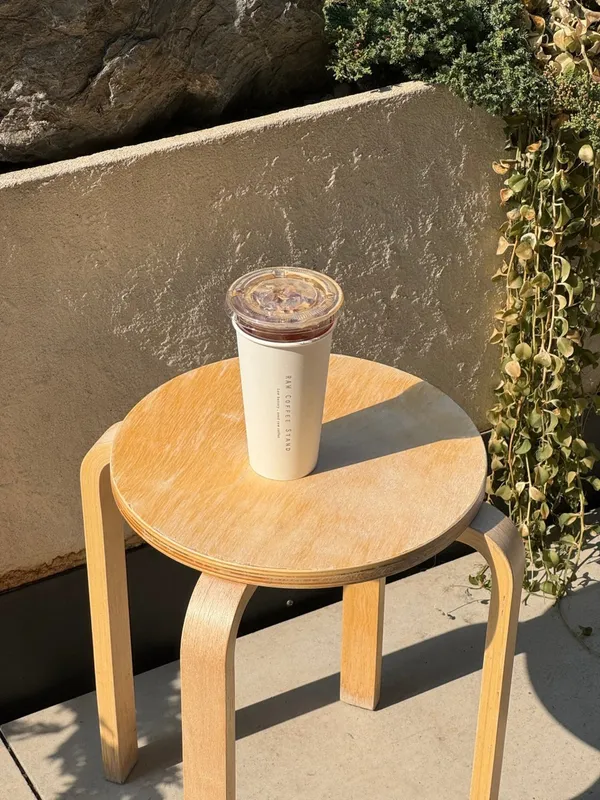 ロー コーヒースタンド ウルチロ店の写真3