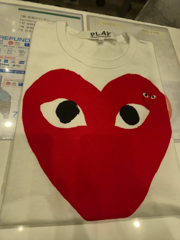 PLAY COMME des GARCONSの写真2