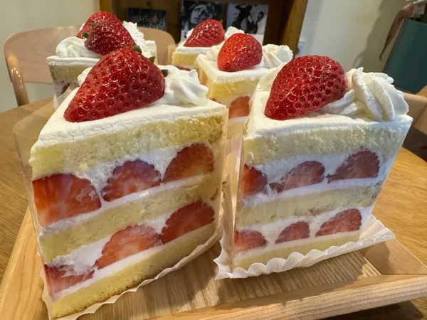 ポグニロースタリーカフェ