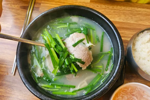 진로돼지국밥 사진 2
