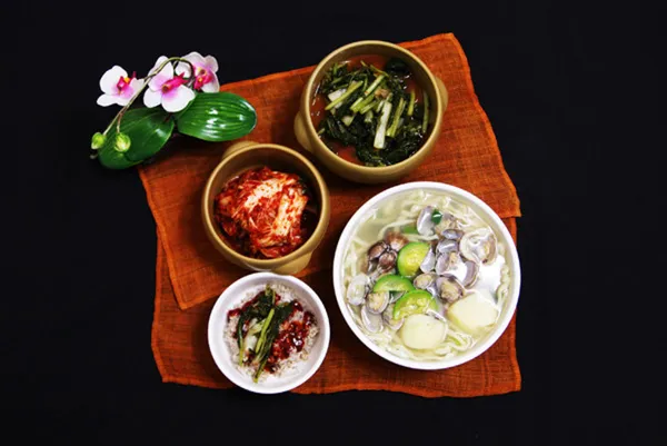 청정 칼국수 수제비 전문점 사진 5