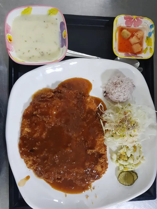 ネサランドンカスボンダム店の写真5