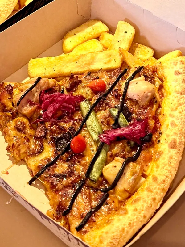 ルイズ N.Y. ピザパーラーの写真4