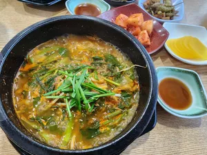 サニンオタンカルグクス