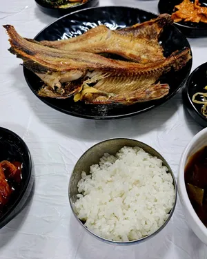 チンミ食堂
