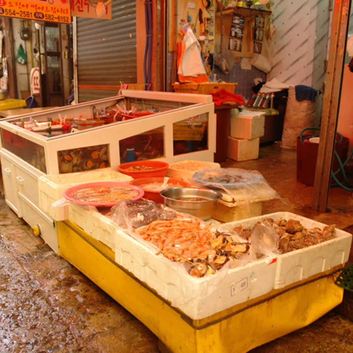 Oncheoninjeong Market, main photo