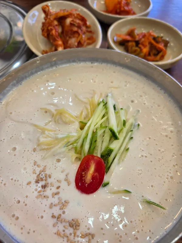 큰손부대찌개칼국수 천안본점 사진 3