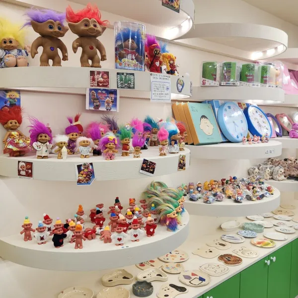 ヒピモンド リビングの写真3