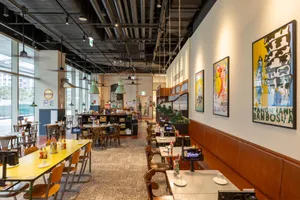 ヒョット スターフィールドスウォン店