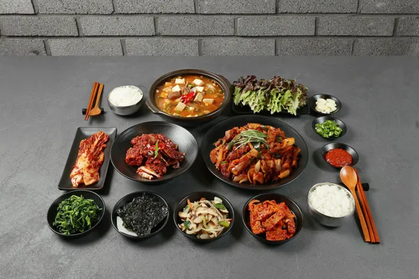 삼거리식당 창원가로수길본점 사진 3