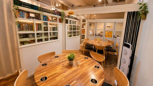 キラボ ボードゲームカフェ コンデ本店