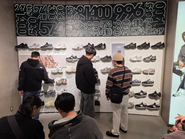 New Balance Fukuoka Storeの写真4
