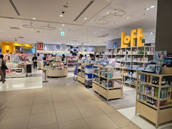 LUCUA Osaka LOFTの写真2