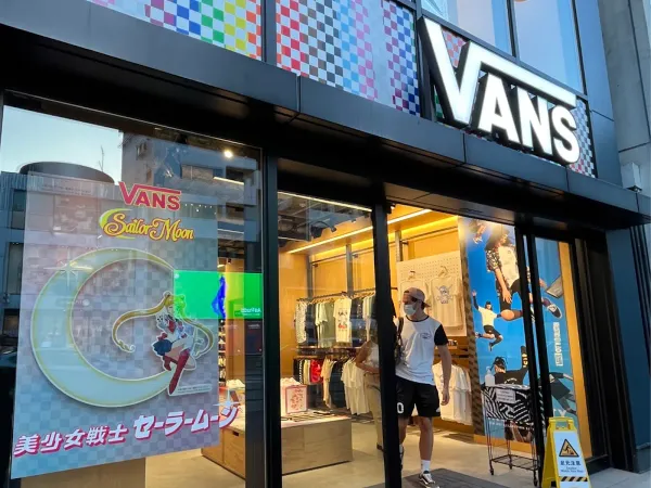 VANS STORE HARAJUKUの写真3