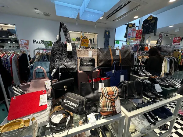 BUY＆SELL PALSTOCK 사진 2