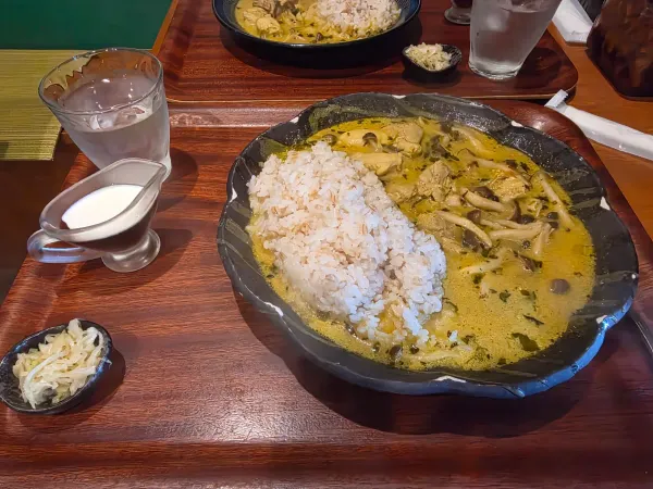 スパイス料理バキン