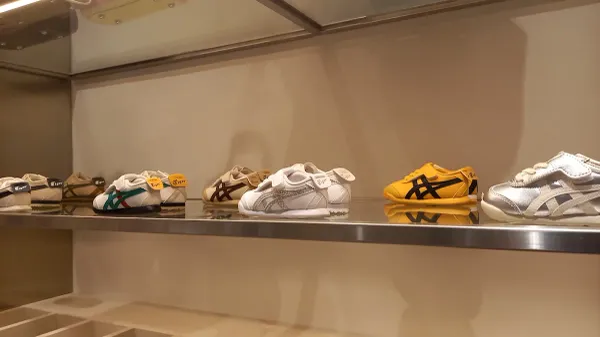 Onitsuka Tiger NU Chayamachi Store
