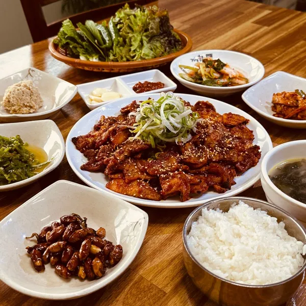 モドゥン食堂