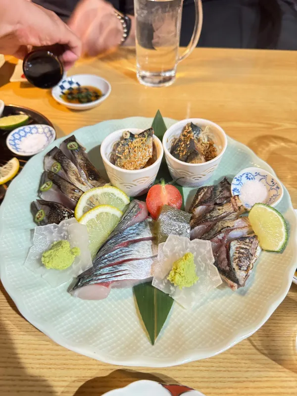 ごま鯖や げん志