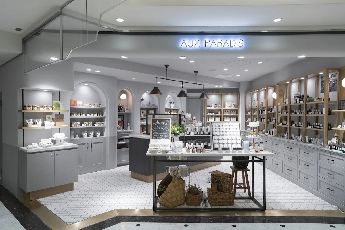 AUX PARADIS〔オゥパラディ〕ルミネ新宿店のメイン写真