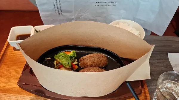 いしがまやハンバーグあべのQsモール店の写真3