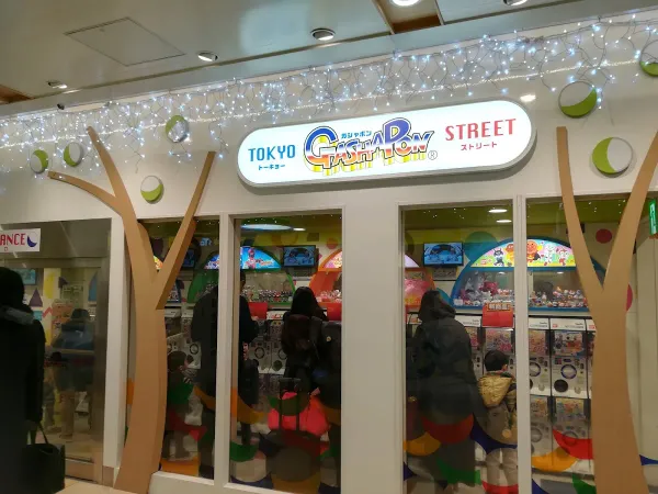 TOKYO GASHAPON STOREの写真3