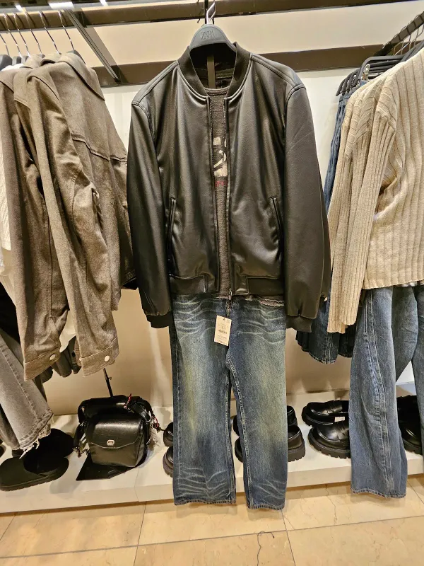 ZARA 福岡天神西通り店の写真5
