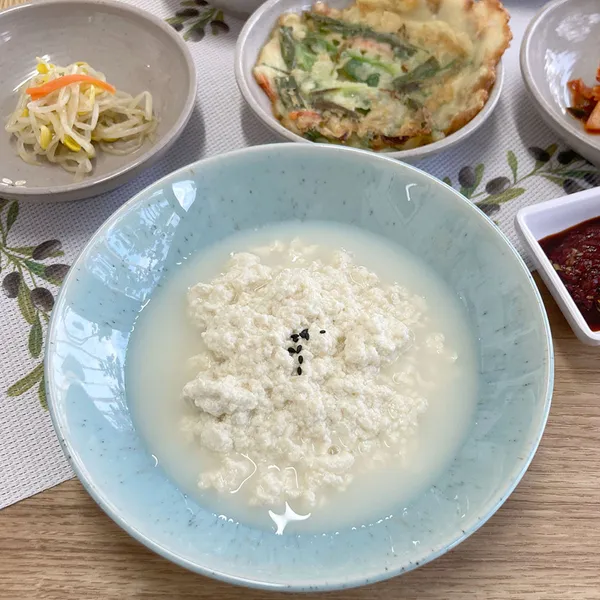 ナサンミョン カンヌンチョダン スンドゥブの写真5