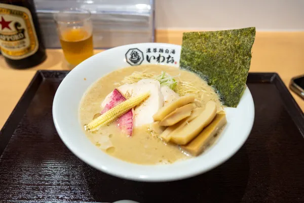 濃厚鶏白湯いわおの写真3
