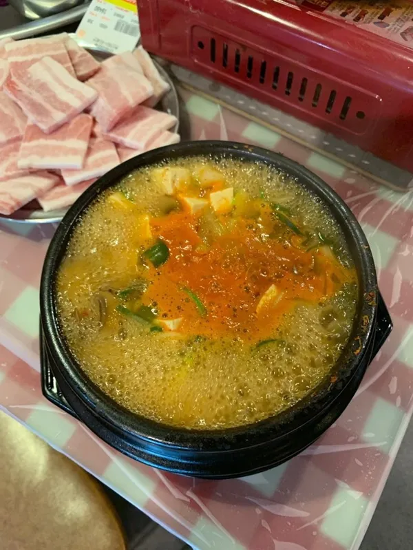 ウギネ食堂 ヨンイルデ店の写真4