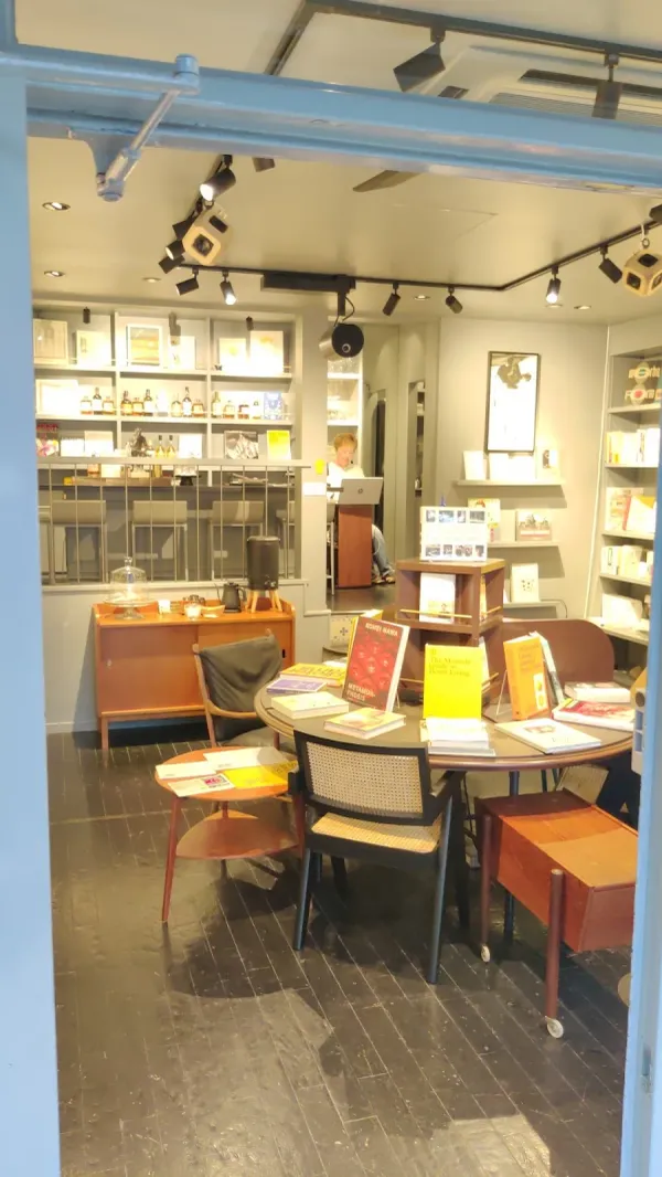 ShinsakabashiBooksの写真3
