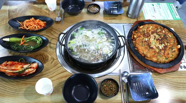 황금손칼국수 간장게장 대부도 본점 사진 4
