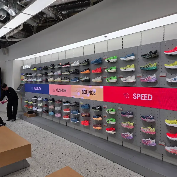 Asicsの写真2
