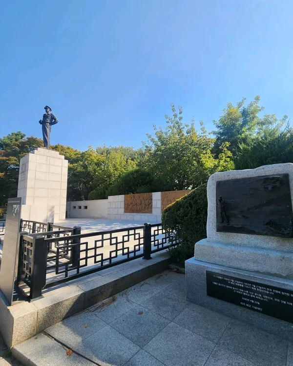 자유공원맥아더장군동상 사진 2