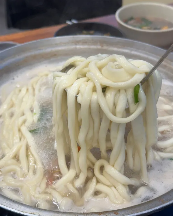 박승광해물손칼국수 심학산직영점の写真4