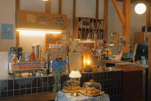 シムリ書店 スダムの写真3