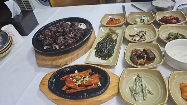 ホバン食堂の写真3