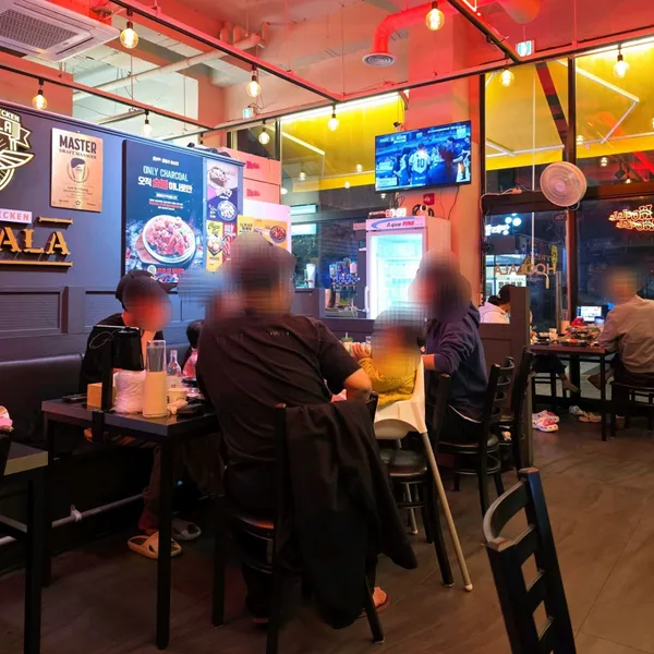 훌랄라참숯치킨 김포구래초점の写真4